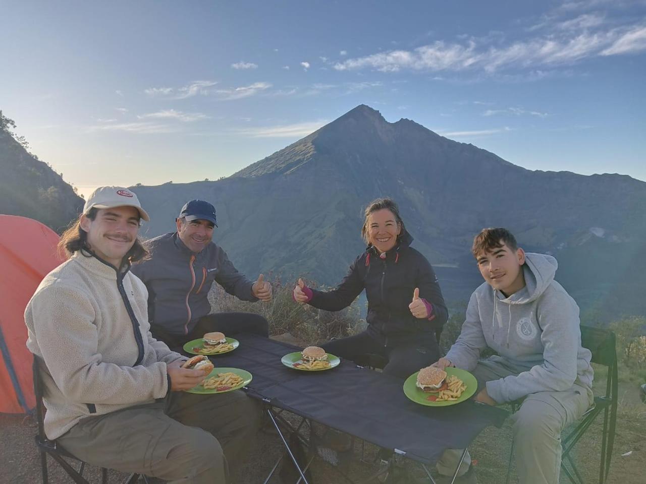 Ila Homestay 세나루 외부 사진